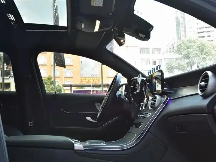 Mercedes Benz GLC Coupe 2021 GLC 300 4MATIC Coupe SUV 17
