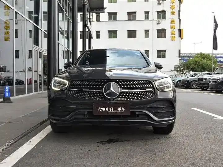 Mercedes Benz GLC Coupe 2021 GLC 300 4MATIC Coupe SUV 2