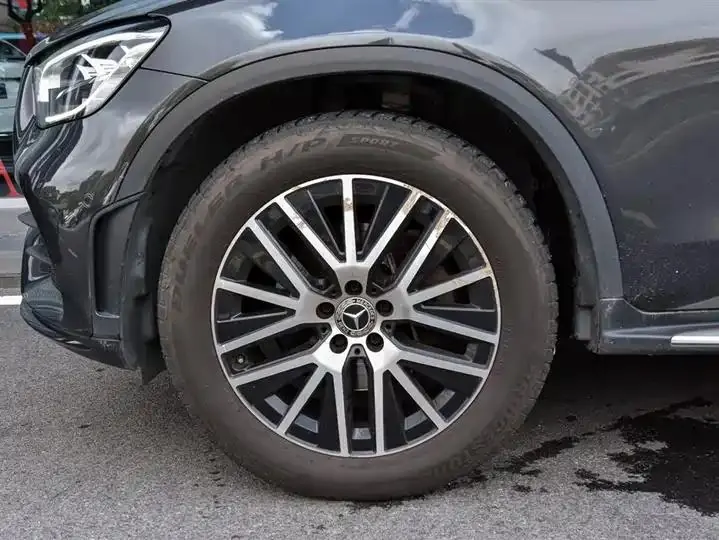 Mercedes Benz GLC Coupe 2021 GLC 300 4MATIC Coupe SUV 6