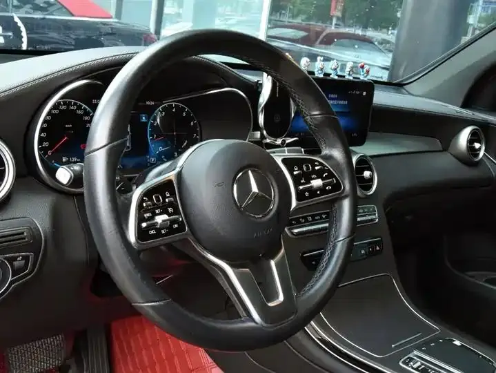 Mercedes Benz GLC Coupe 2021 GLC 300 4MATIC Coupe SUV 7