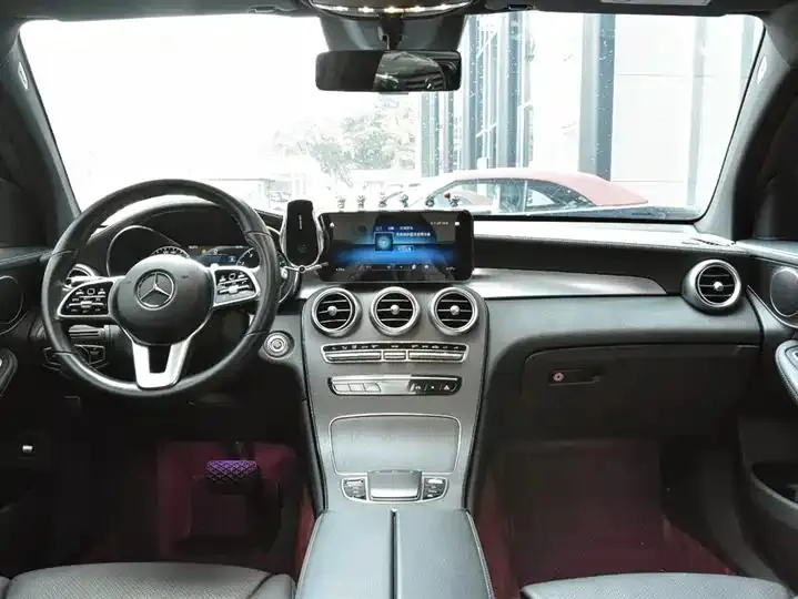 Mercedes Benz GLC Coupe 2021 GLC 300 4MATIC Coupe SUV 9