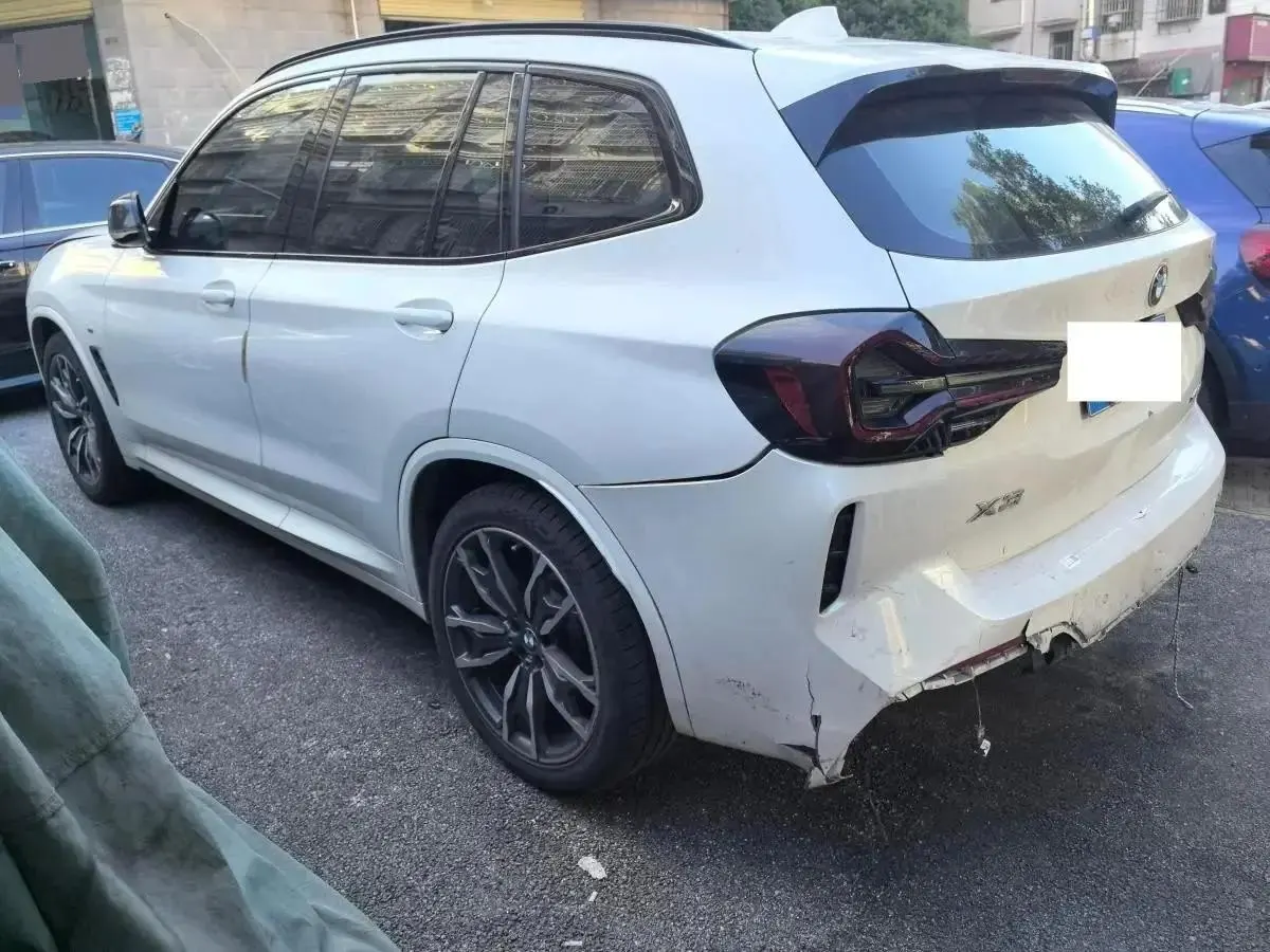 BMW X3 2022 Changed 2 xDrive30i Leading M Obsidian Night Suit 3