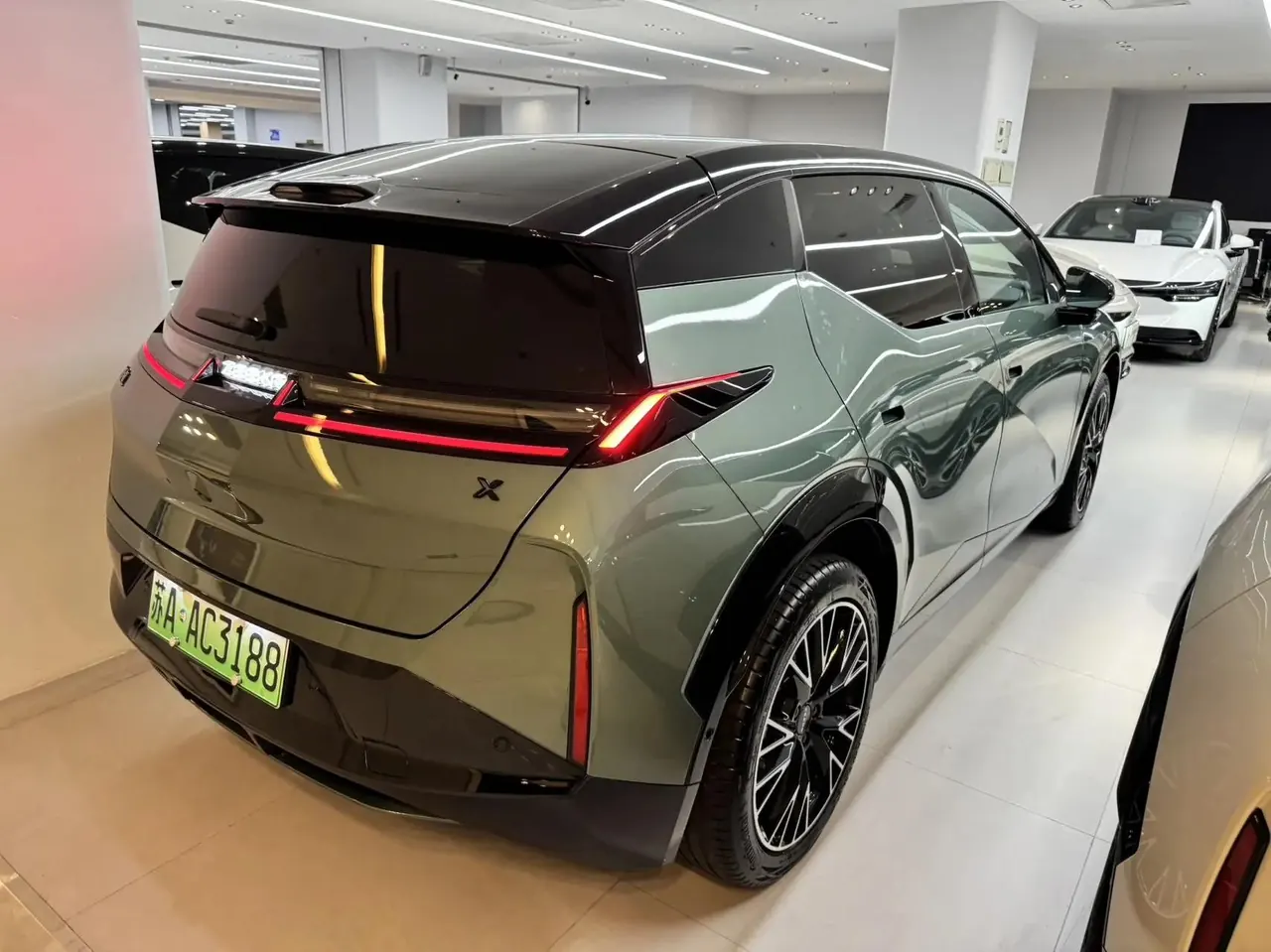 Zeekr 2025 Zeekr X Five-Seat All-Wheel-Drive Sport Version Automatic 7