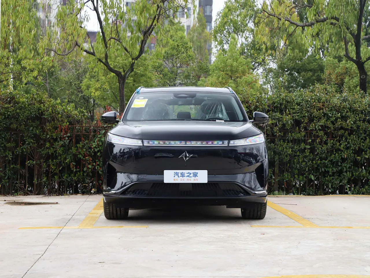 eπ008 2025 Model 210Ultra Ruyi Edition, 5-Seater 2