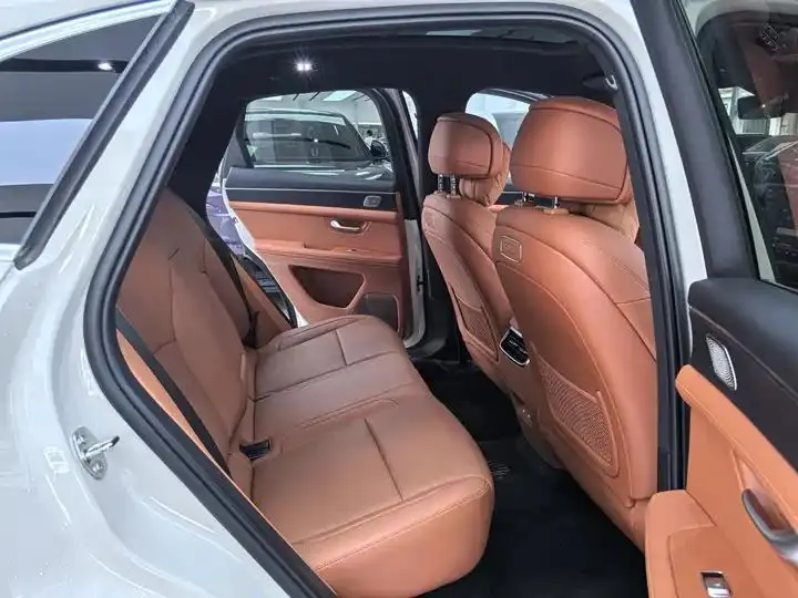 AITO M5 2025 extended range Ultra 4WD 6
