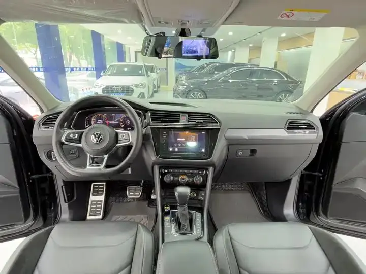 Touang L 2021, 330 TSI, Automatic, Two‑Wheel Drive, R-Line Prestige Edition 5