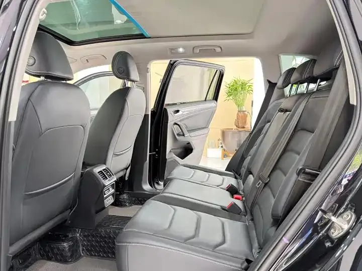 Touang L 2021, 330 TSI, Automatic, Two‑Wheel Drive, R-Line Prestige Edition 6