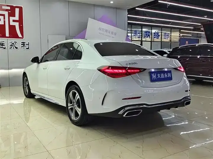 Mercedes Benz C- Class 2022 Model Facelift C 200 L Sport Version 5