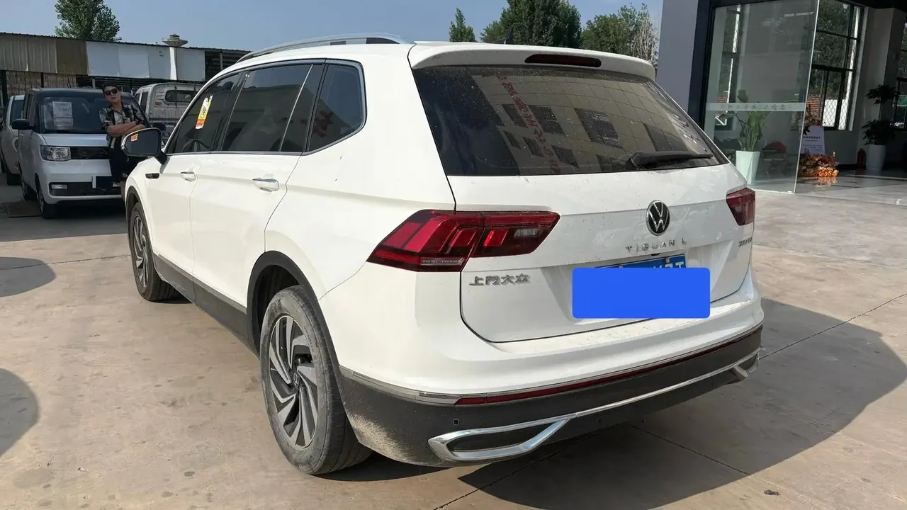 Tiguan L 2022 330TSI Automatic Two-Drive Smart Edition 3
