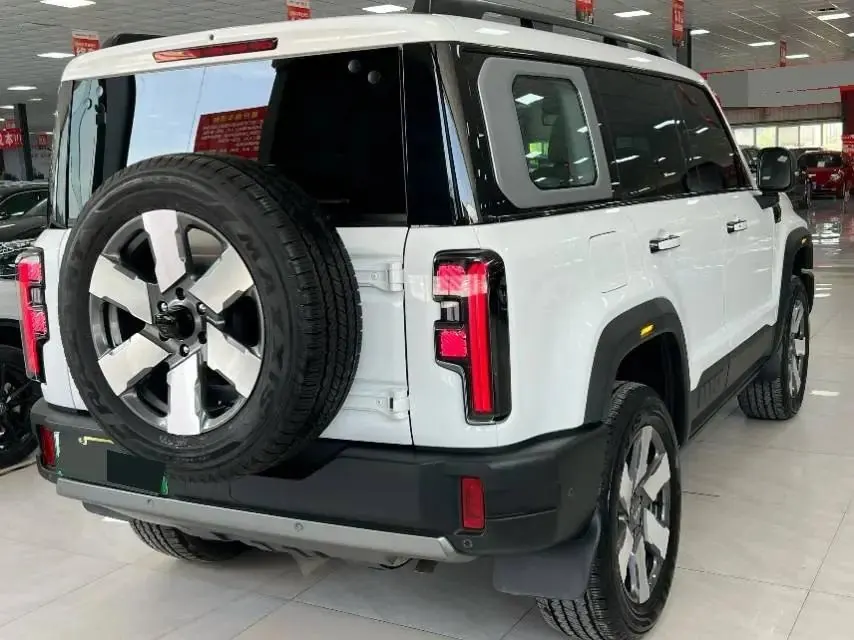 Beijing 2025 BJ40e Advanced Version Automatic 9