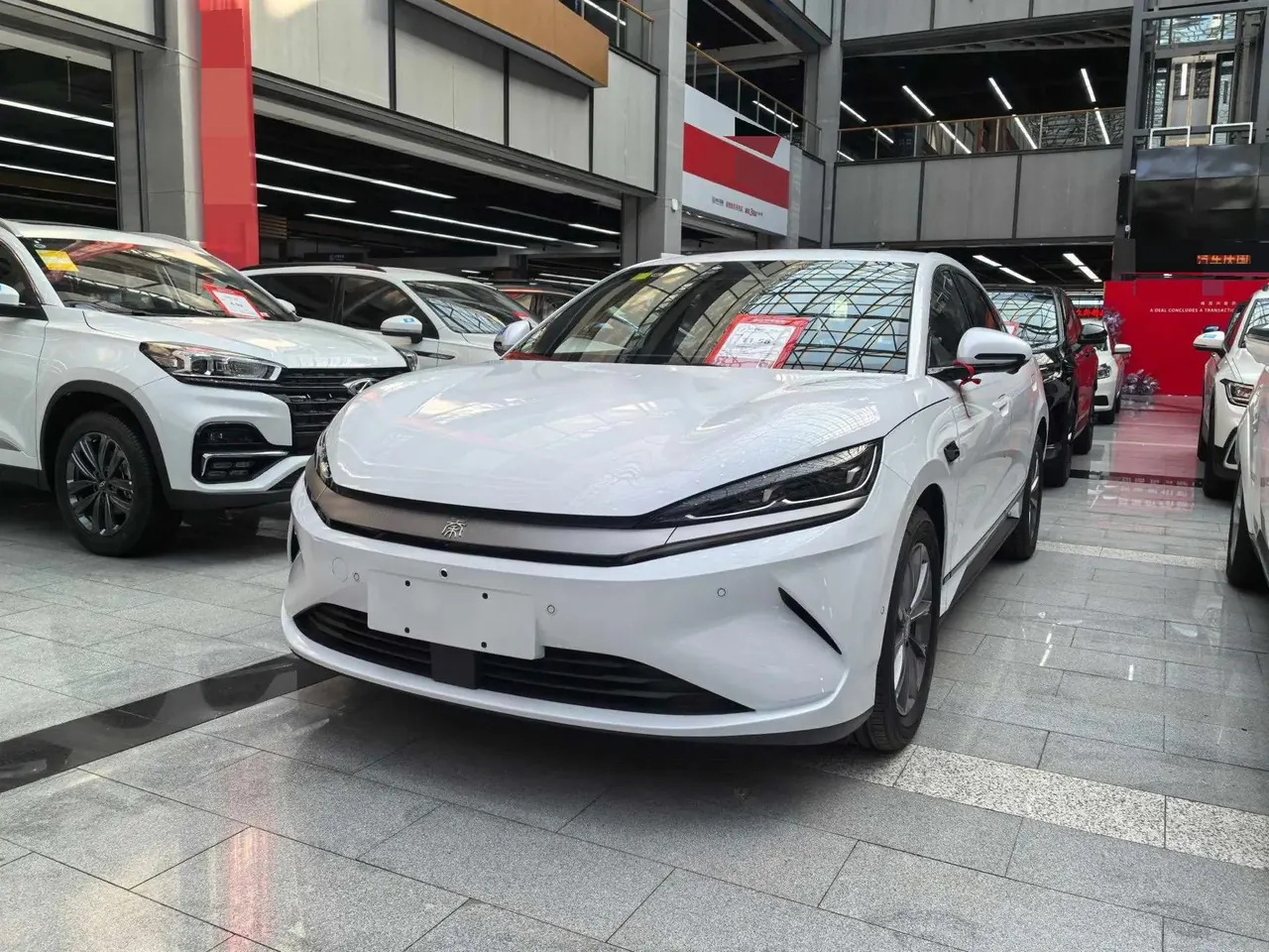 Open image lightbox: BYD 2025 Qin L EV 545KM Exceed automatic gear