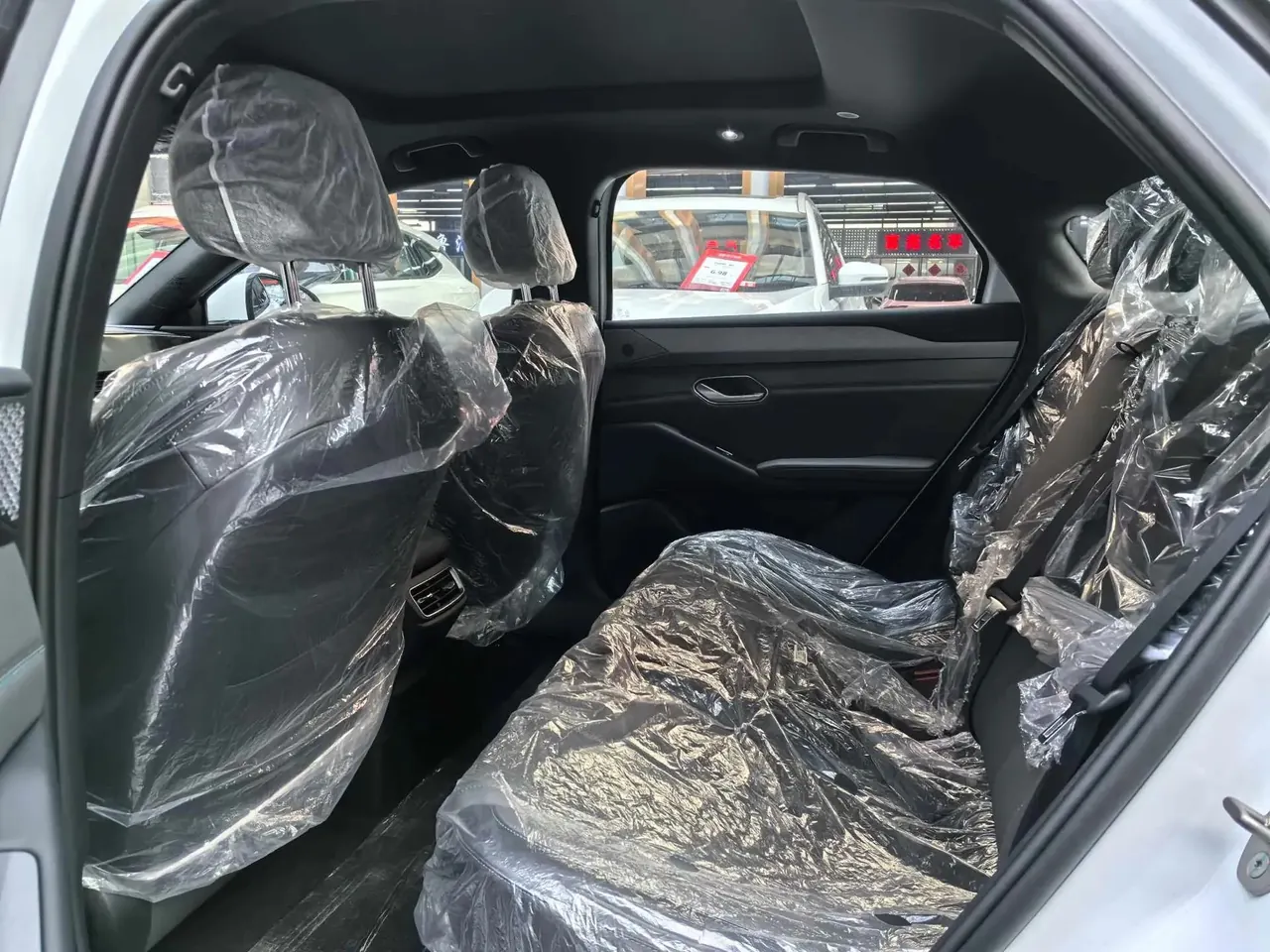 BYD 2025 Qin L EV 545KM Exceed automatic gear 4