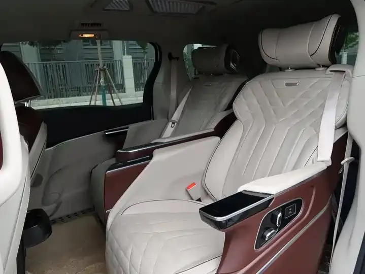 Buick GL8 2021 Land Business Class 652T Comfort Model 6