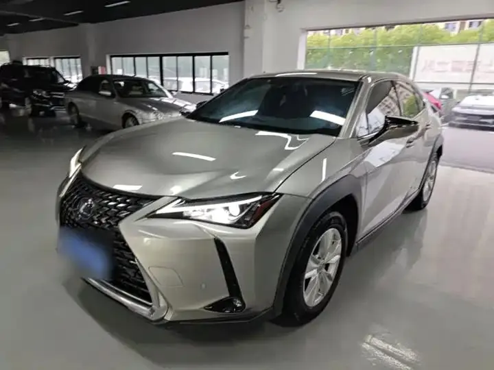 Lexus UX 2020 260h Exploration and Fun Edition 2