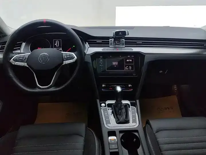 Magotan 2020 330TSI DSG Leading Edition 12
