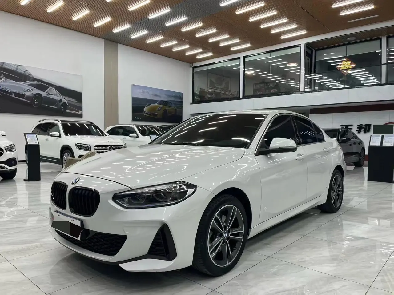 BMW 1 Series 2022 120i M Sports Edition - View 1