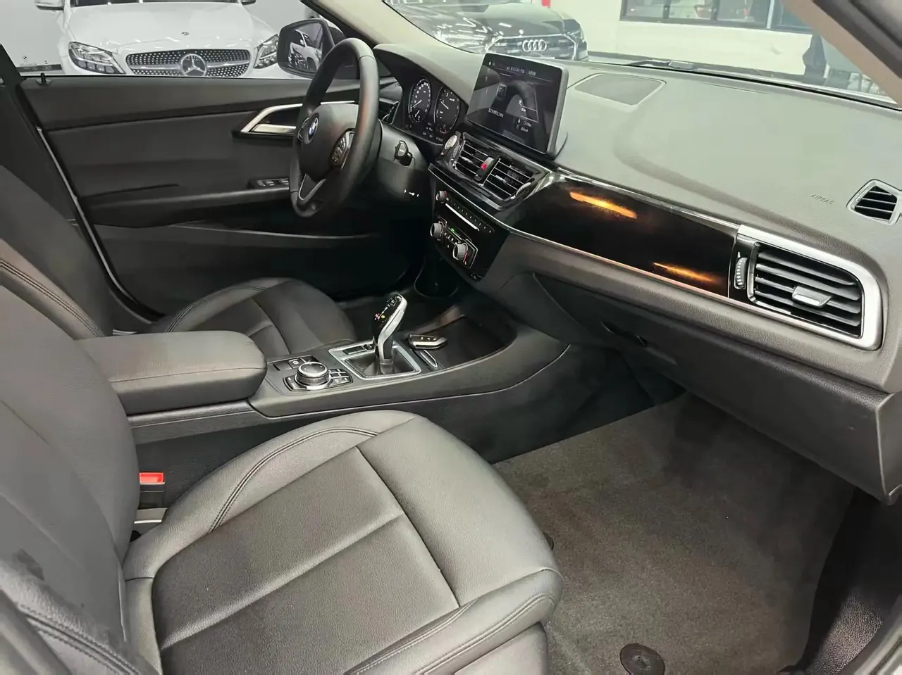 BMW 1 Series 2022 120i M Sports Edition 7