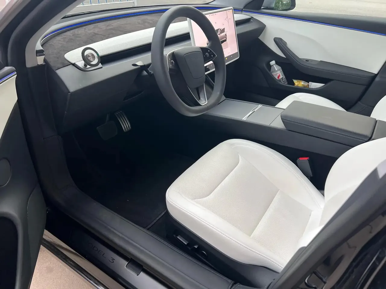 Tesla 2025 Model 3 Long Endurance All-Wheel Drive Edition (Changed) Automatic Gear 2