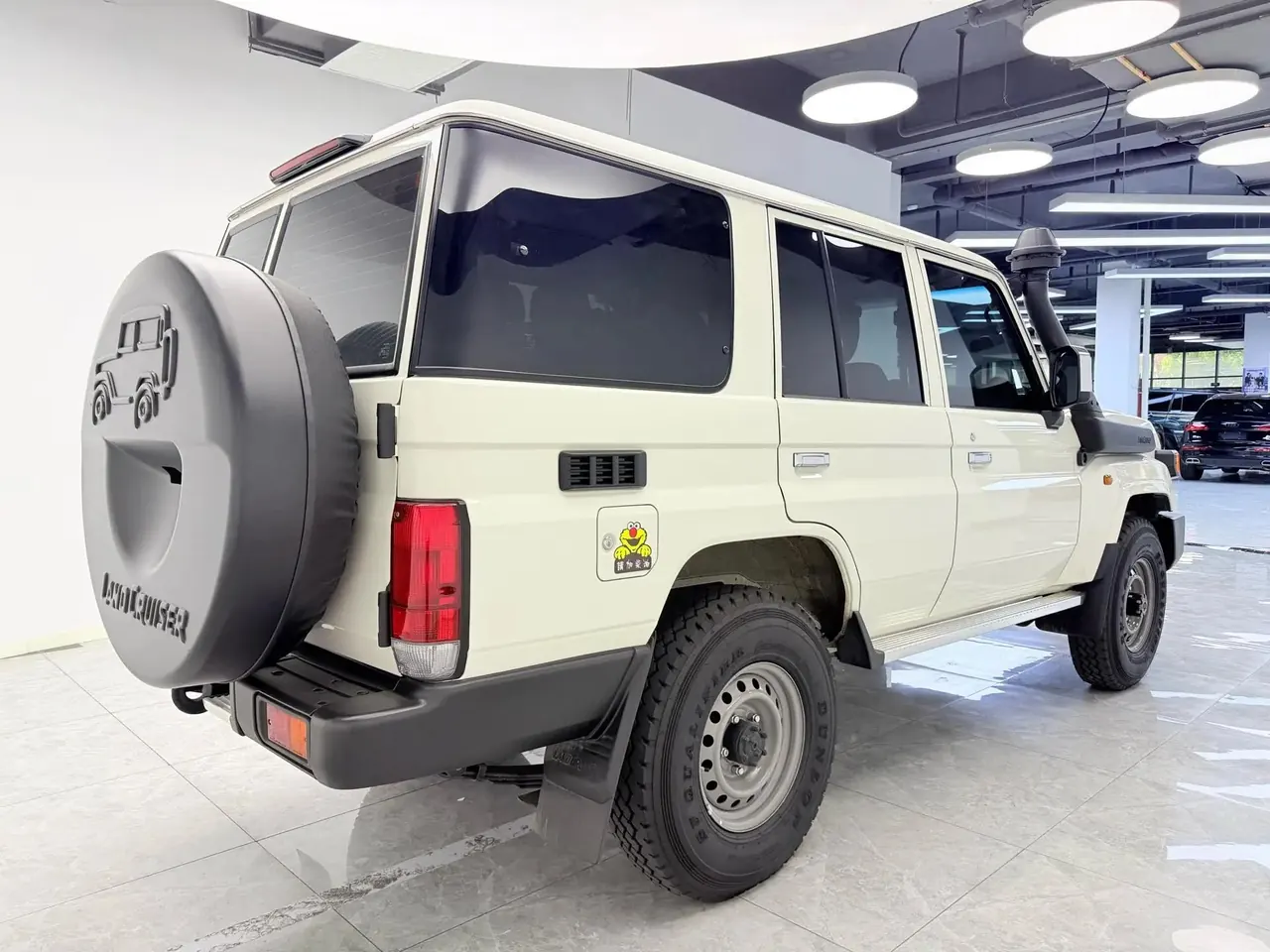Toyota Land Cruiser (Imported) 2025 LC76 2.8T Manual Diesel 40th Anniversary Manual Gear 6