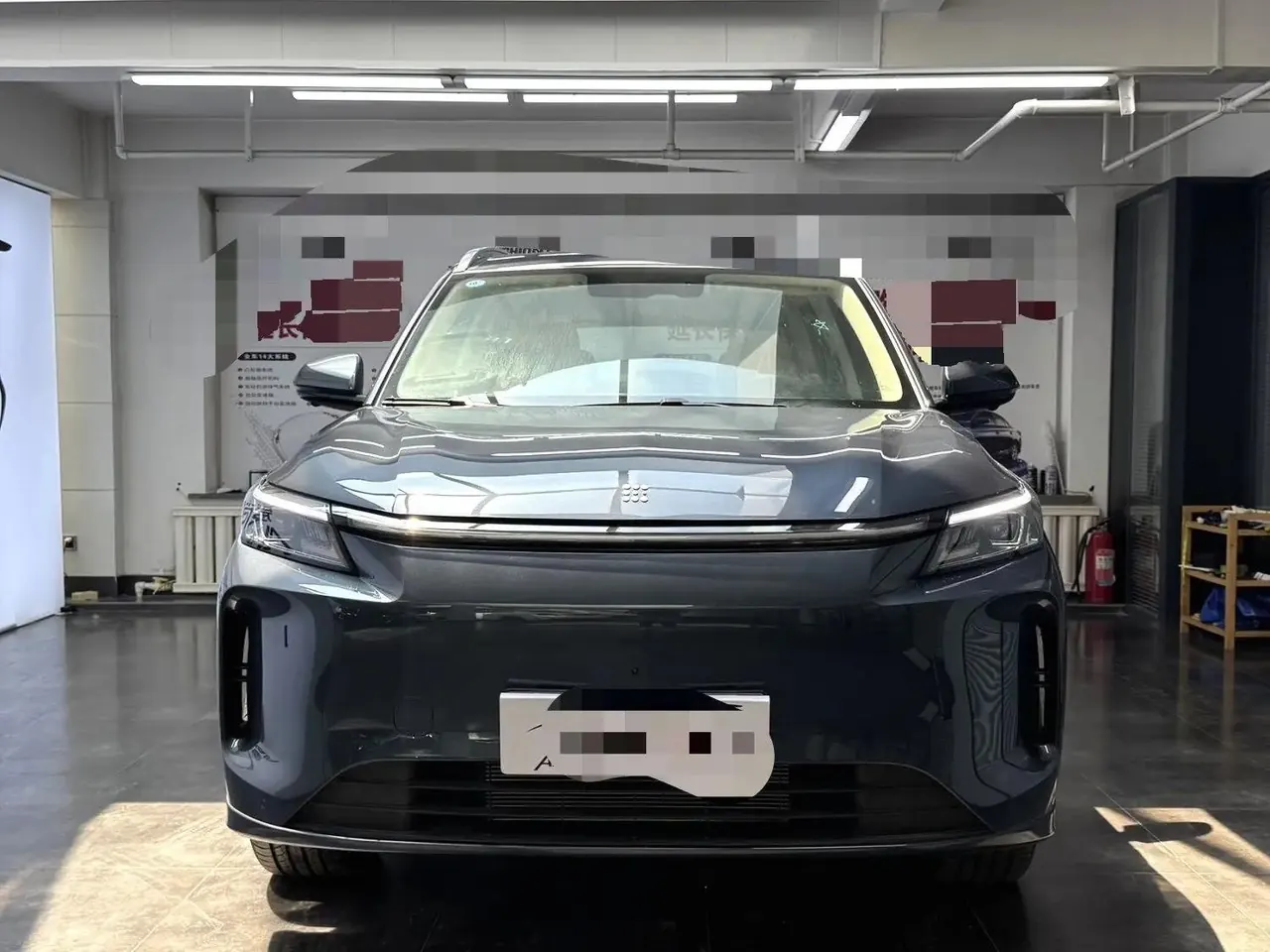 LanDian 2025 LanDian E5 PLUS 1.5 Stepless 165km Long Endurance First Edition 5-seat Automatic Gear 2