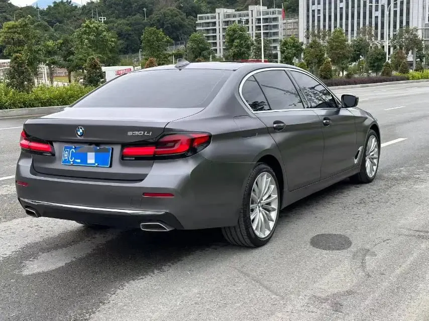 BMW 5 Series 2022 Modified 2 530Li Premium Luxury Suit 3
