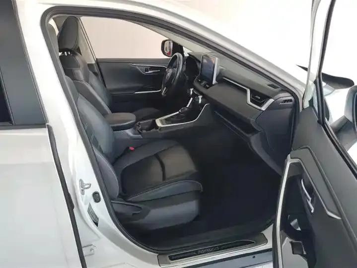 RAV4 Rongfeng 2021 2.0L CVT Two-Drive Fashion PLUS Edition 8