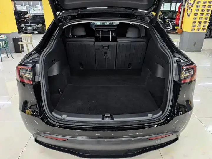Model Y 2023 long-range all-wheel drive 13
