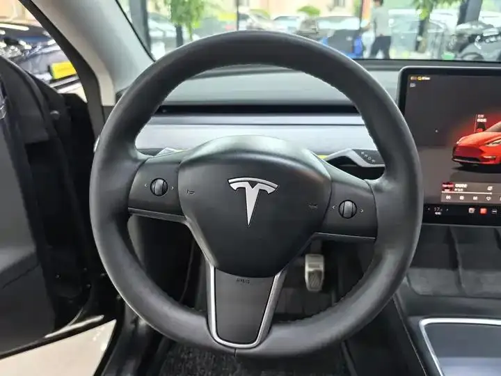 Model Y 2023 long-range all-wheel drive 9