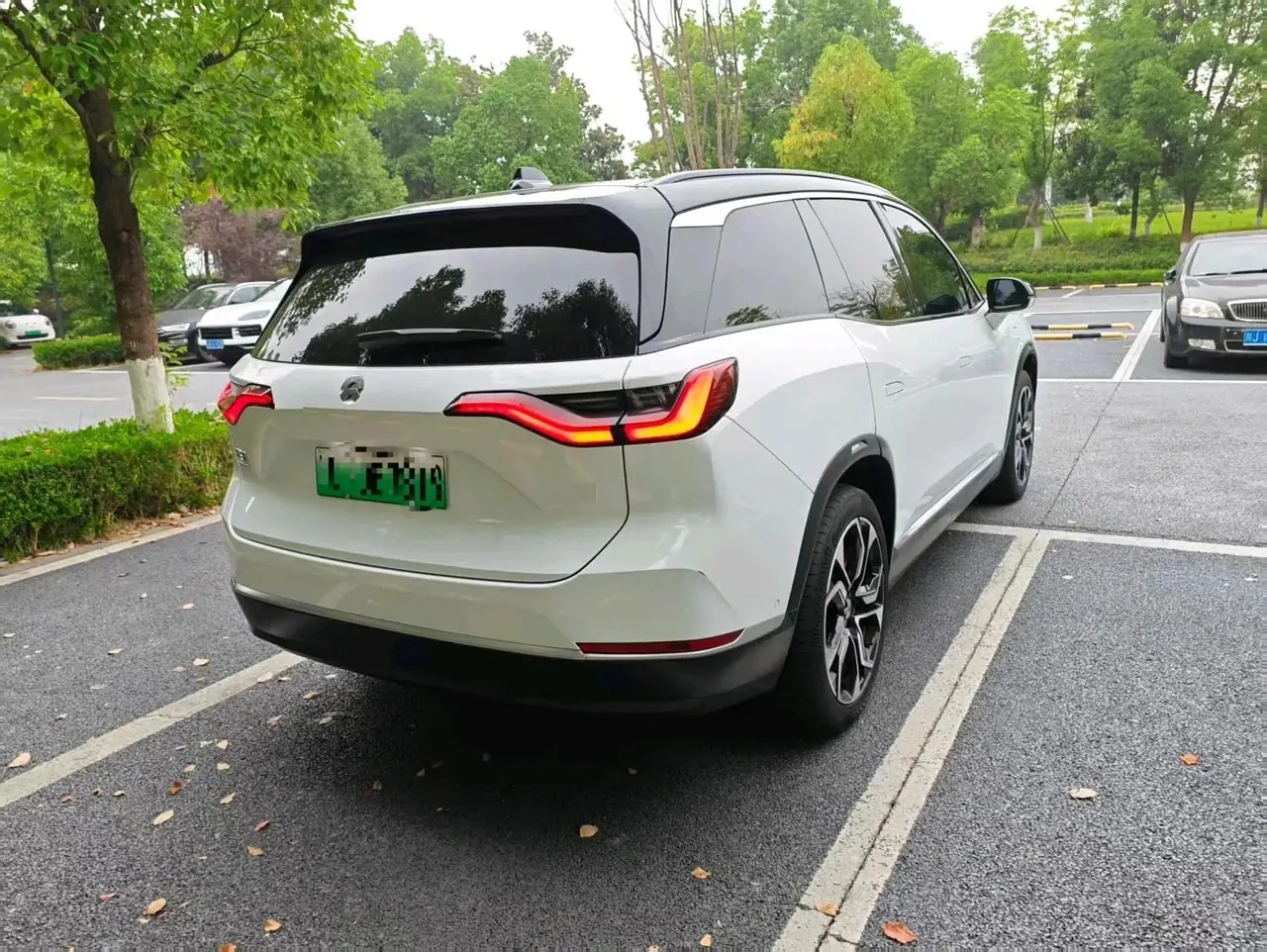 NIO ES8 2022 100kWh Signature Edition Seven 4