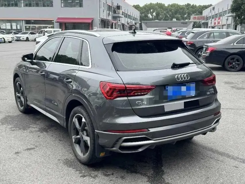 Audi Q3 2022 model 35 TFSI Fashion Dynamic Edition 4
