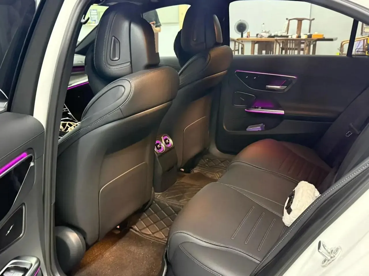 Mercedes Benz C- Class 2023 C 260 L Sport Edition 5