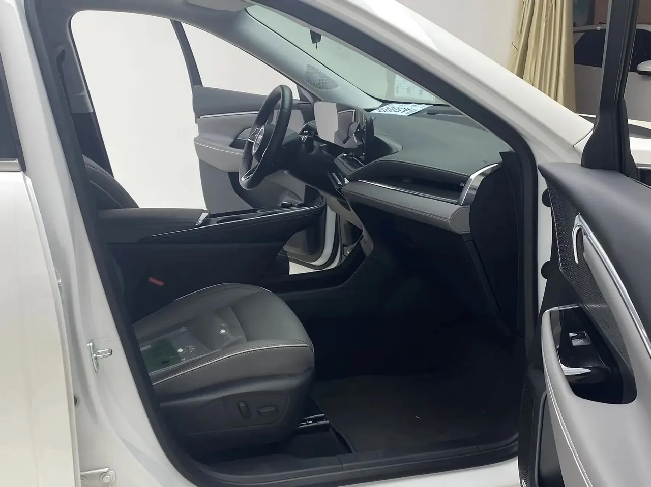 Buick 2025 Model E5 620km Prestige Edition Automatic 9