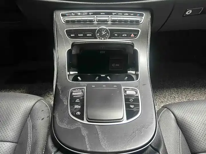 Mercedes Benz E-Class 2020 to E 300 L Sports Special Edition 16