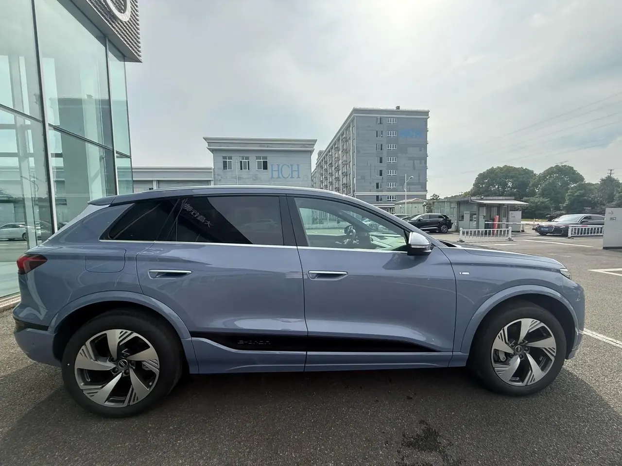 Audi 2025 Q6L e-tron Long Endurance Edition Automatic Gear 9