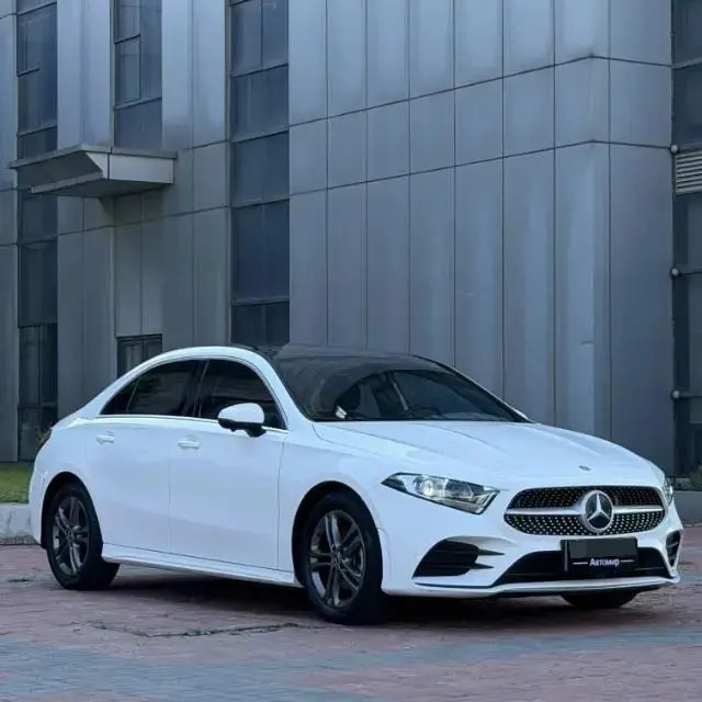 Mercedes Benz Class A 2022 model facelift A 180 L sports car 3
