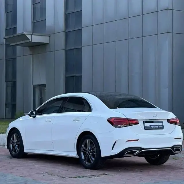 Mercedes Benz Class A 2022 model facelift A 180 L sports car 4