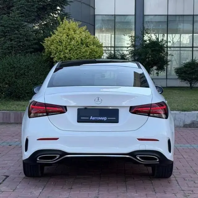 Mercedes Benz Class A 2022 model facelift A 180 L sports car 5