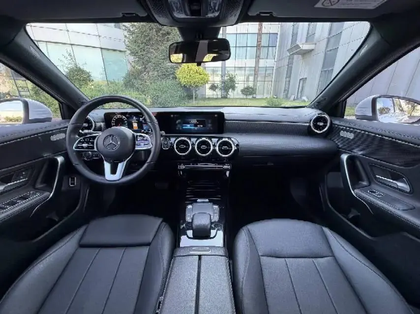 Mercedes Benz Class A 2022 model facelift A 180 L sports car 9