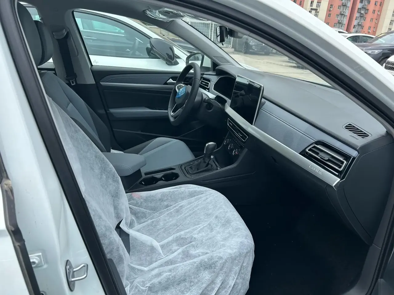 Volkswagen 2024 Lavida 1.5 Starry Sky 5 Million Edition Automatic 3
