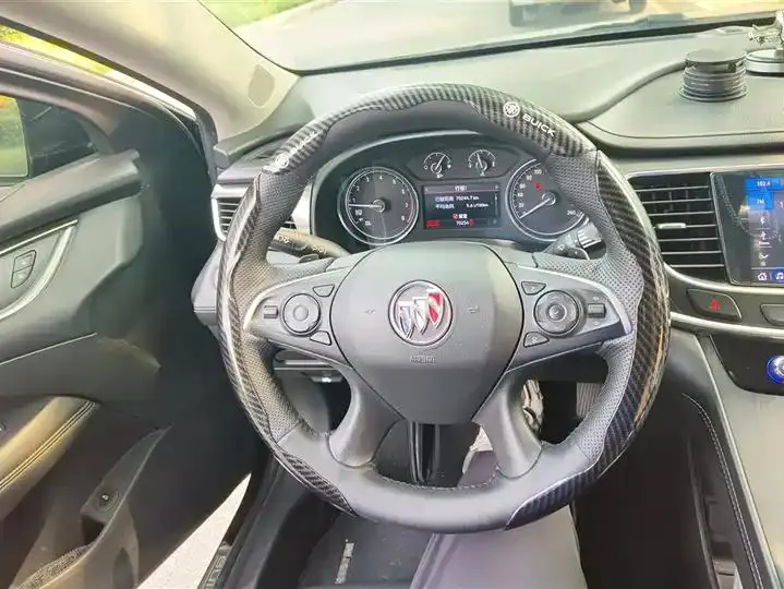 LaCrosse 2021 652T Luxury Model 15