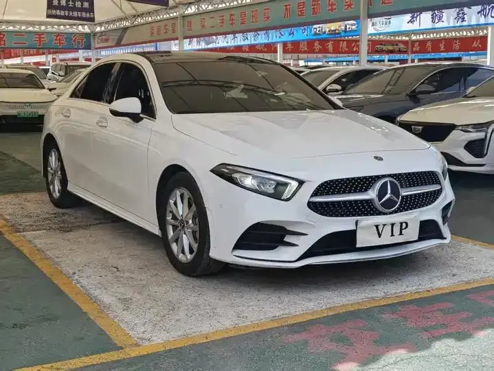 Mercedes Benz A- Class 2020 model facelift A 200 L Sport Sedan Luxury Edition 3