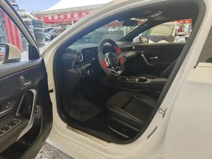 Mercedes Benz A- Class 2020 model facelift A 200 L Sport Sedan Luxury Edition 4