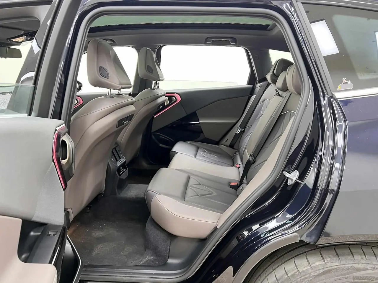BMW 2025 X3 xDrive30L 2.0T Luxury Model M Sport Package Automatic 8