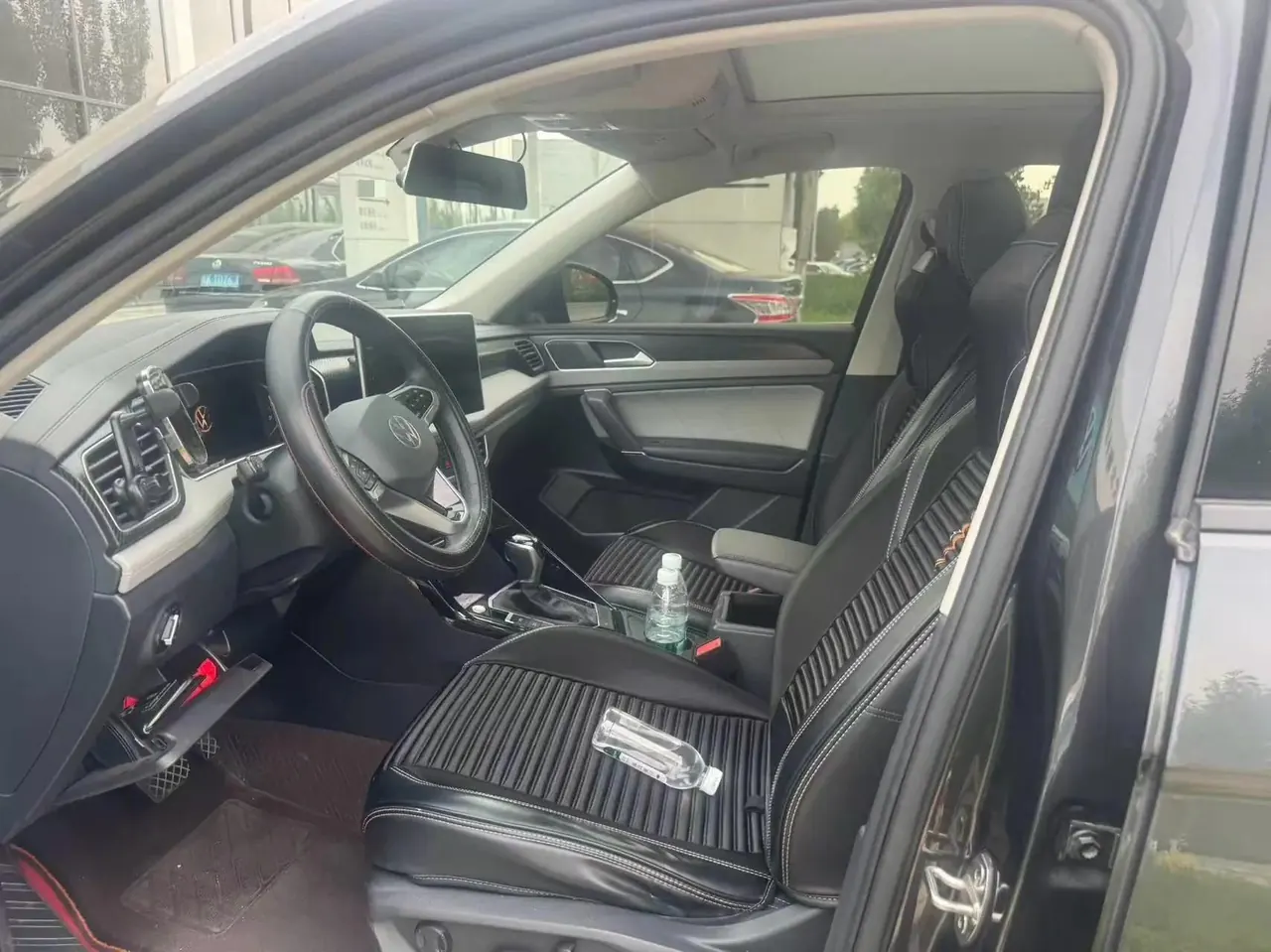 Tangyue 2023 280TSI Front-Wheel-Drive Luxury Plus Upgrade Version 4