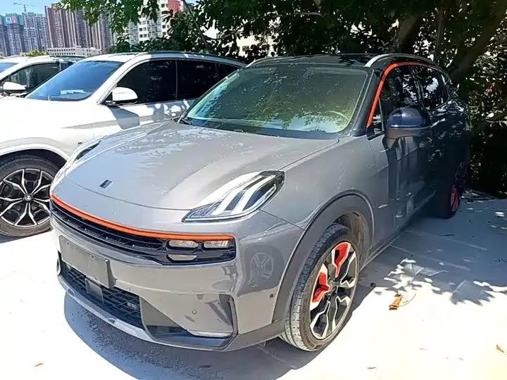 Открыть галерею: LYNK&CO 06 2020 model 1.5T Yao Halo