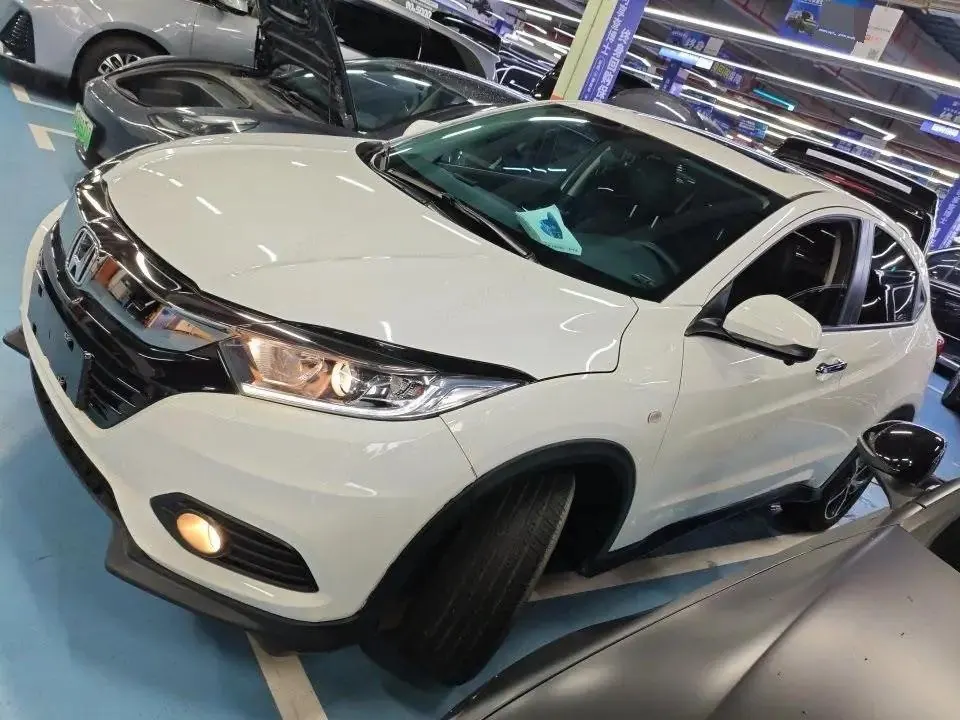 Vezel 2020 1.5L CVT Pioneer Edition - View 1