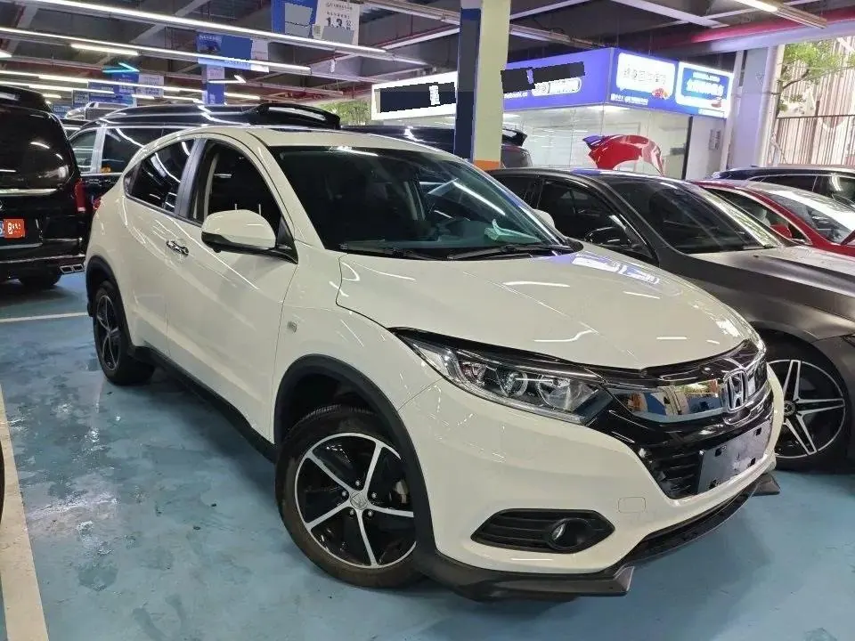 Vezel 2020 1.5L CVT Pioneer Edition 2
