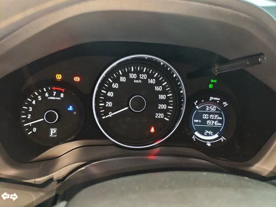 Vezel 2020 1.5L CVT Pioneer Edition 5