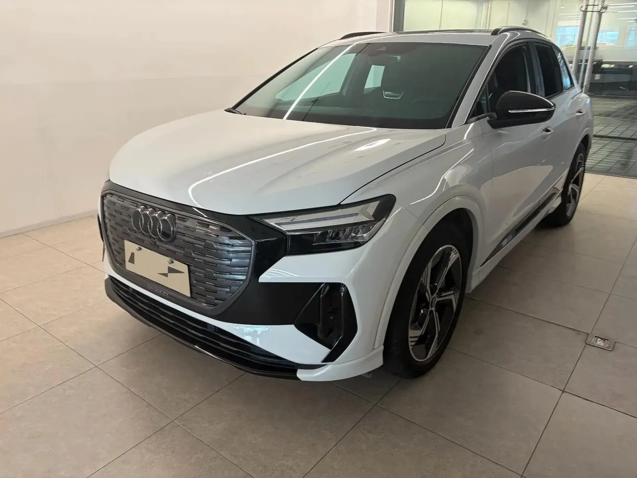 Audi 2024 Q4 e-tron 50 Quattro Creative Night Edition Automatic Gear - View 1