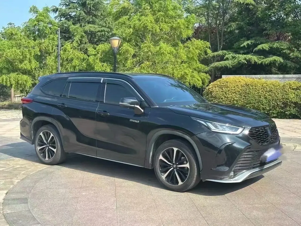 Crown Landfang 2022 2.5L HEV All-Wheel-Drive Flagship Edition 2